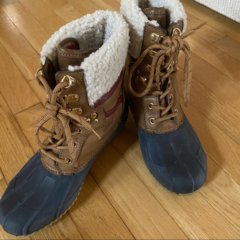 Tommy Hilfiger Women’s Duck Boots